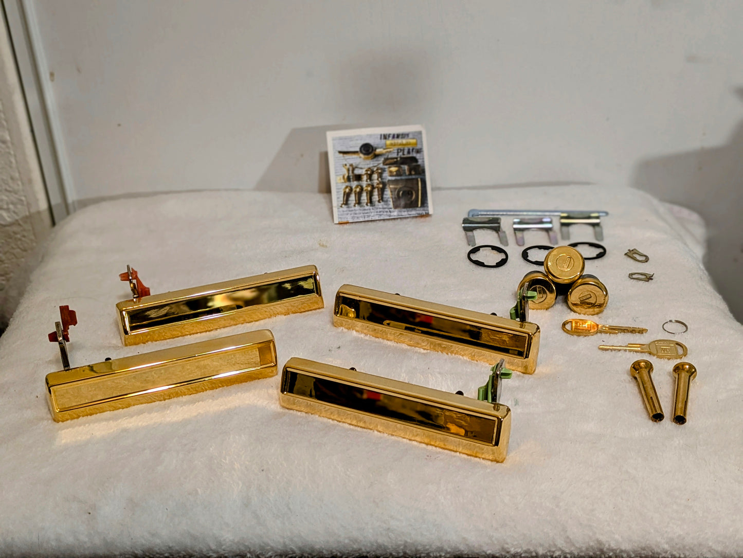 Box Caprice 80-90 24k GOLD Outside kit